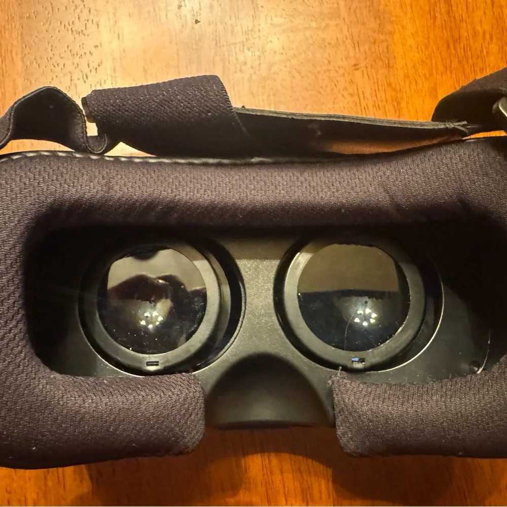 Dream Vision Smartphone VR Headset